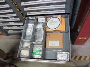 STANLEY VIDMAR HEAVY DUTY 12-DRAWER PARTS CABINET W/ CONTENTS (W-50) LOADING & HANDLING FEE $25-